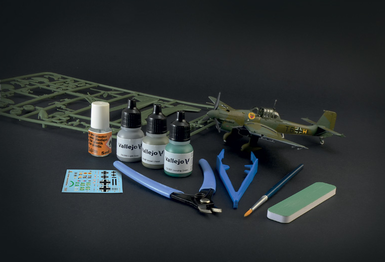 ITALERI Junker JU-87B Stuka Starter Set 1:72 - 72010