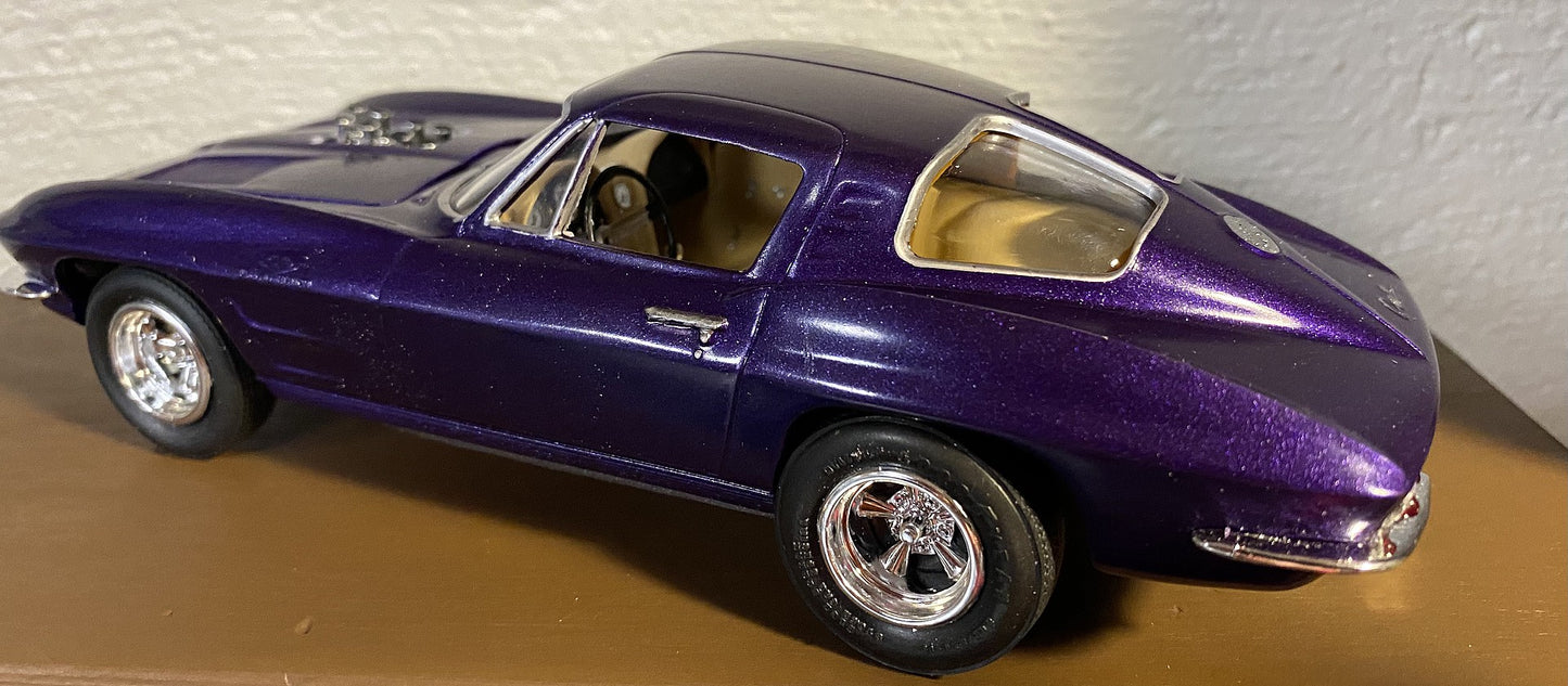 AMT 1963 Chevy Corvette 1:25 - AMT861