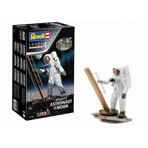 REVELL Apollo 11 Astronaut on the Moon 50th Anniversary Gift Set 1:8 - 03702