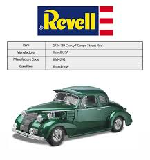 REVELL 39 CHEVY COUPE STREET ROD 1:24 - 4241